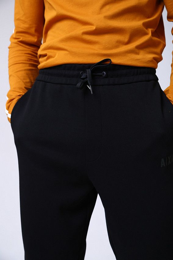 Брюки джоггеры Armani Exchange Черный