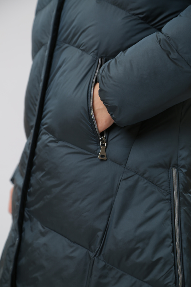 CR1811F23 пальто утеплённое marc cony 