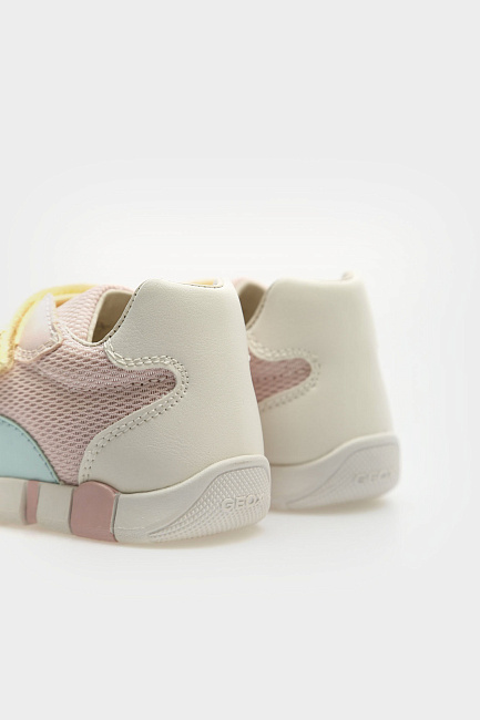 Кроссовки Geox