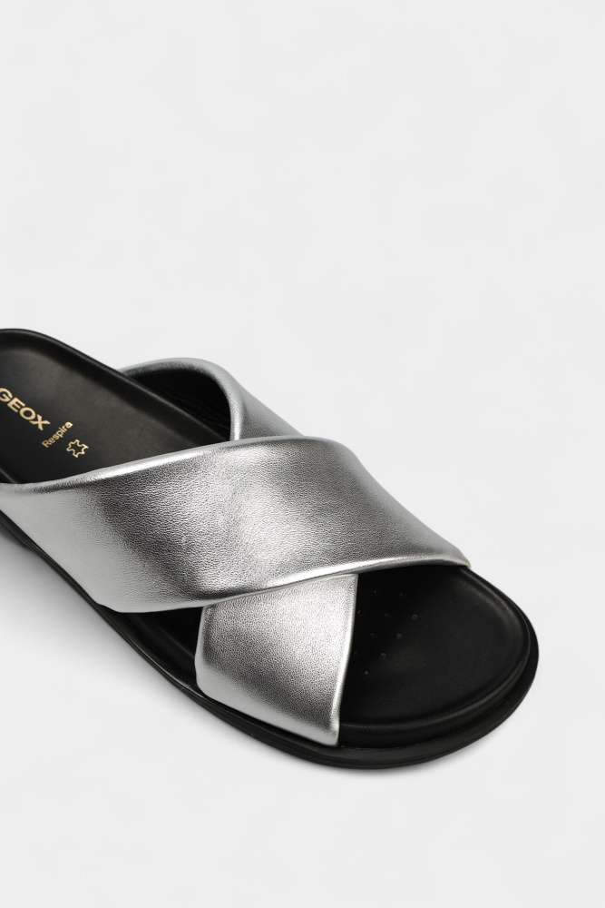 D55YWB000Y2C Сабо Geox Серебряный