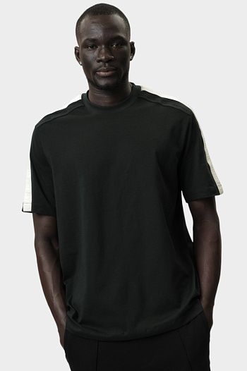 Футболка Armani Exchange