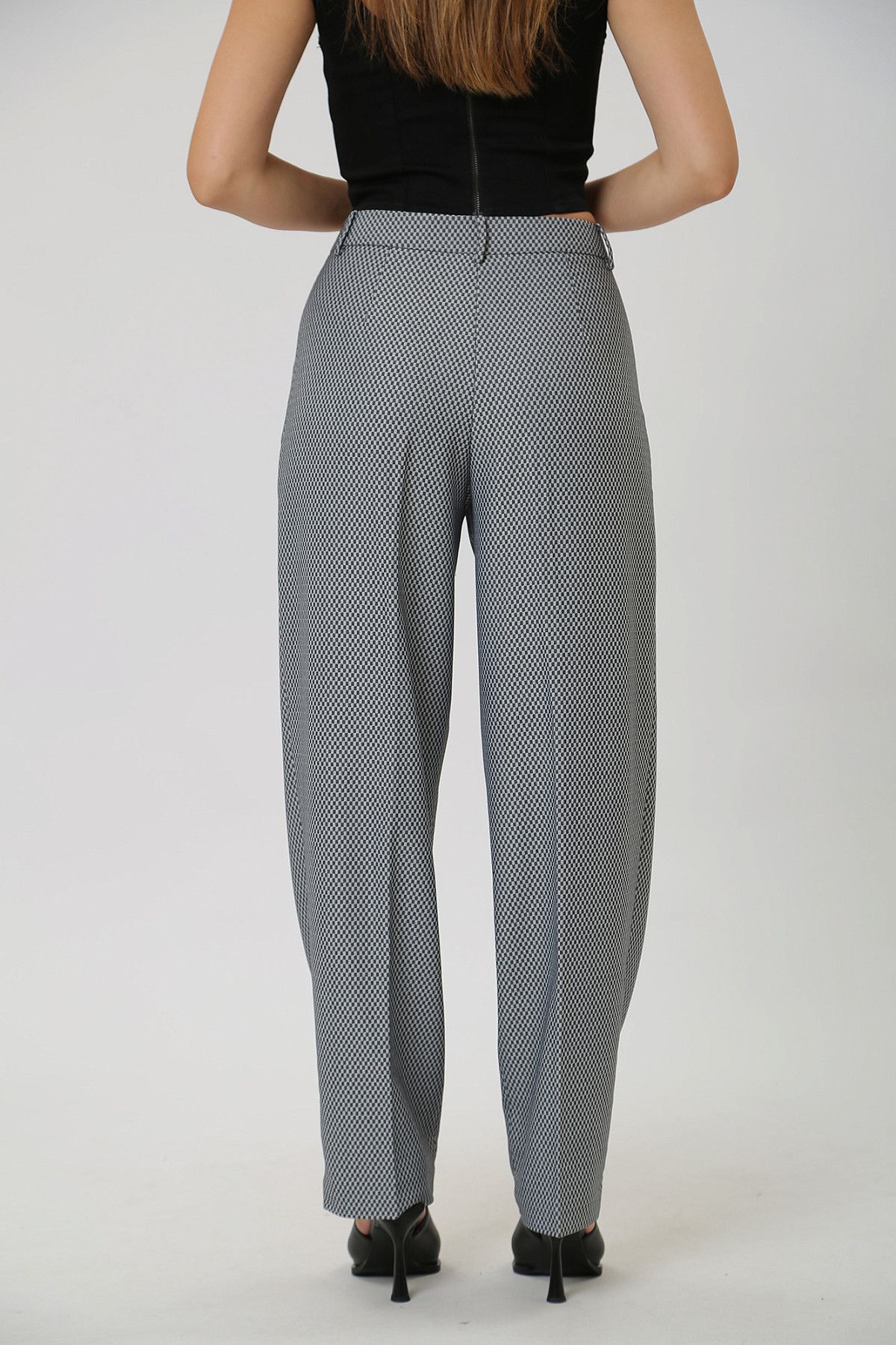 Брюки Armani Exchange Серый