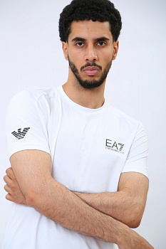 Футболка EA7