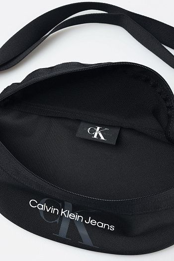 Calvin Klein Jeans