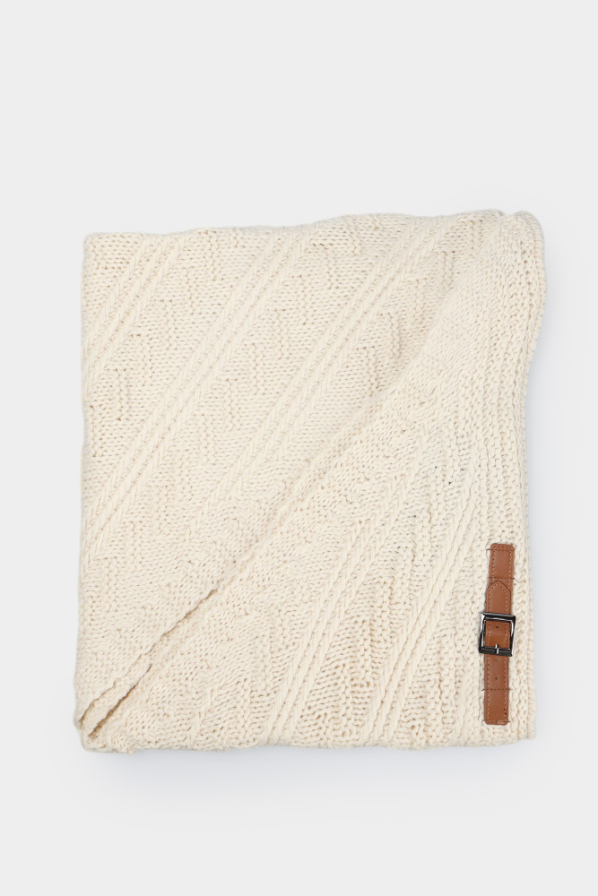 5299-039-54 Палантин Marc Cony Молочный