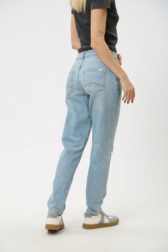 Джинсы Brooks Relaxed Slim  Mustang