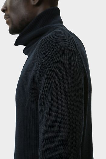 Джемперы, свитеры и кардиганы