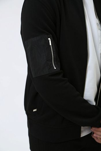 Худи Armani Exchange