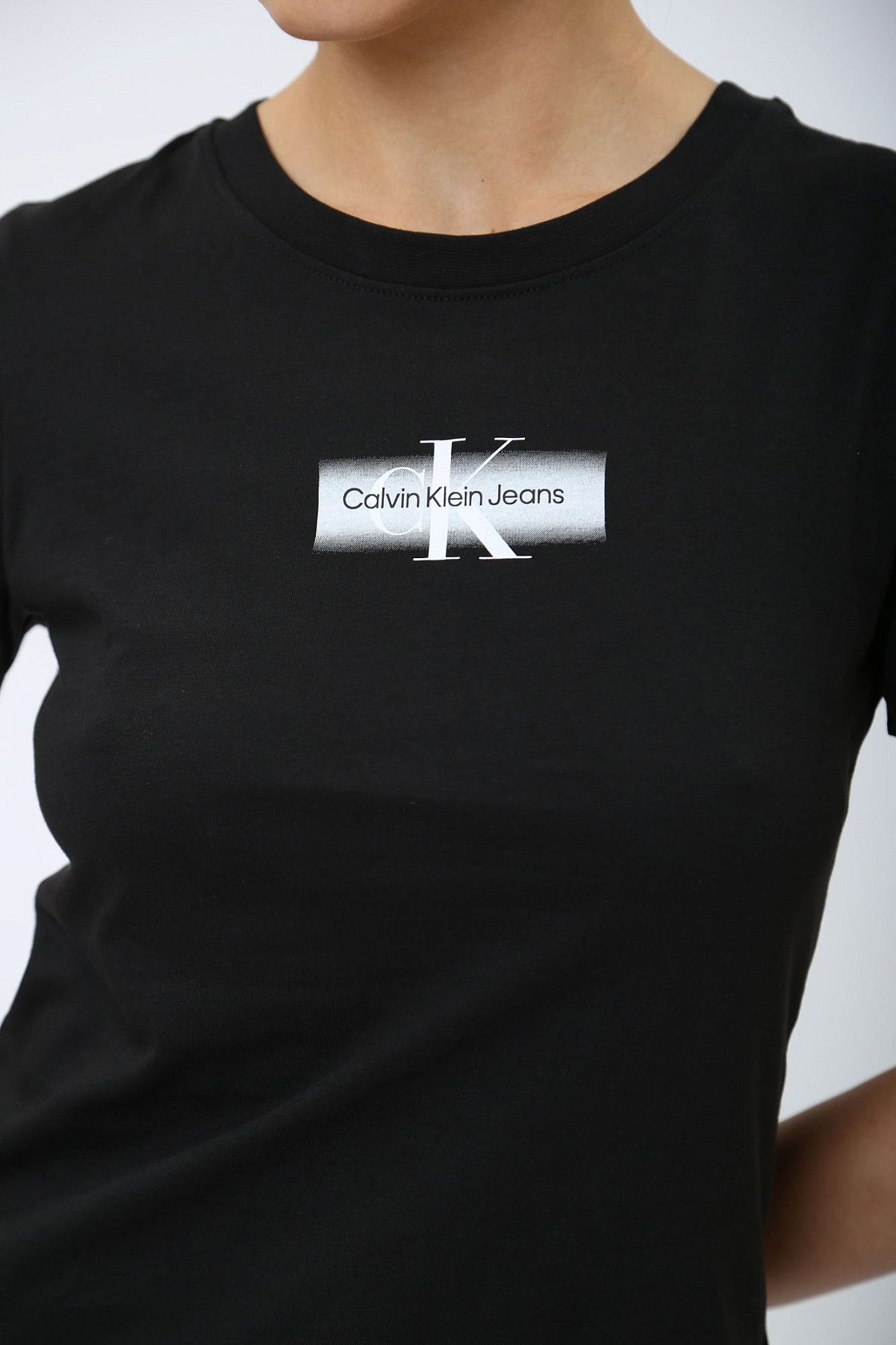 Футболка Calvin Klein Jeans Черный