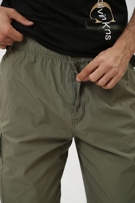 Брюки Calvin Klein Jeans Зеленый