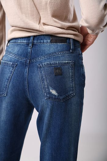 Джинсы Armani Exchange
