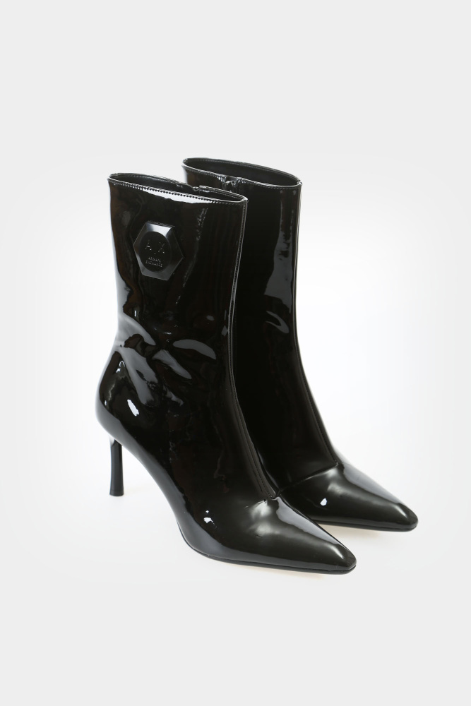 XDN037_XV885_00002 Ботильоны Armani Exchange Черный