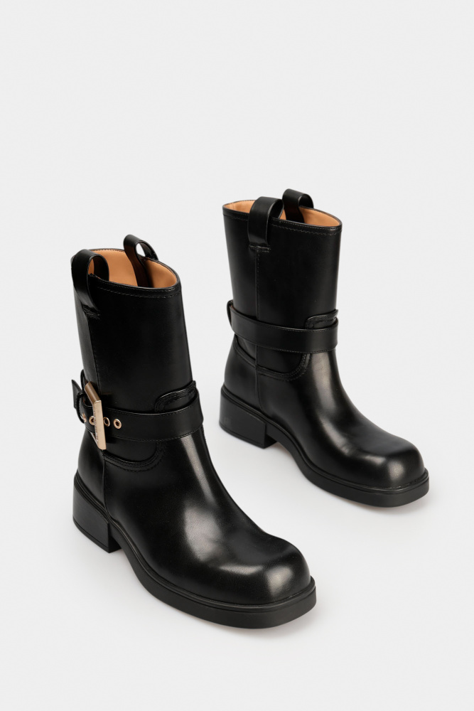 XW001654_AF17476 Ботинки Armani Exchange Черный