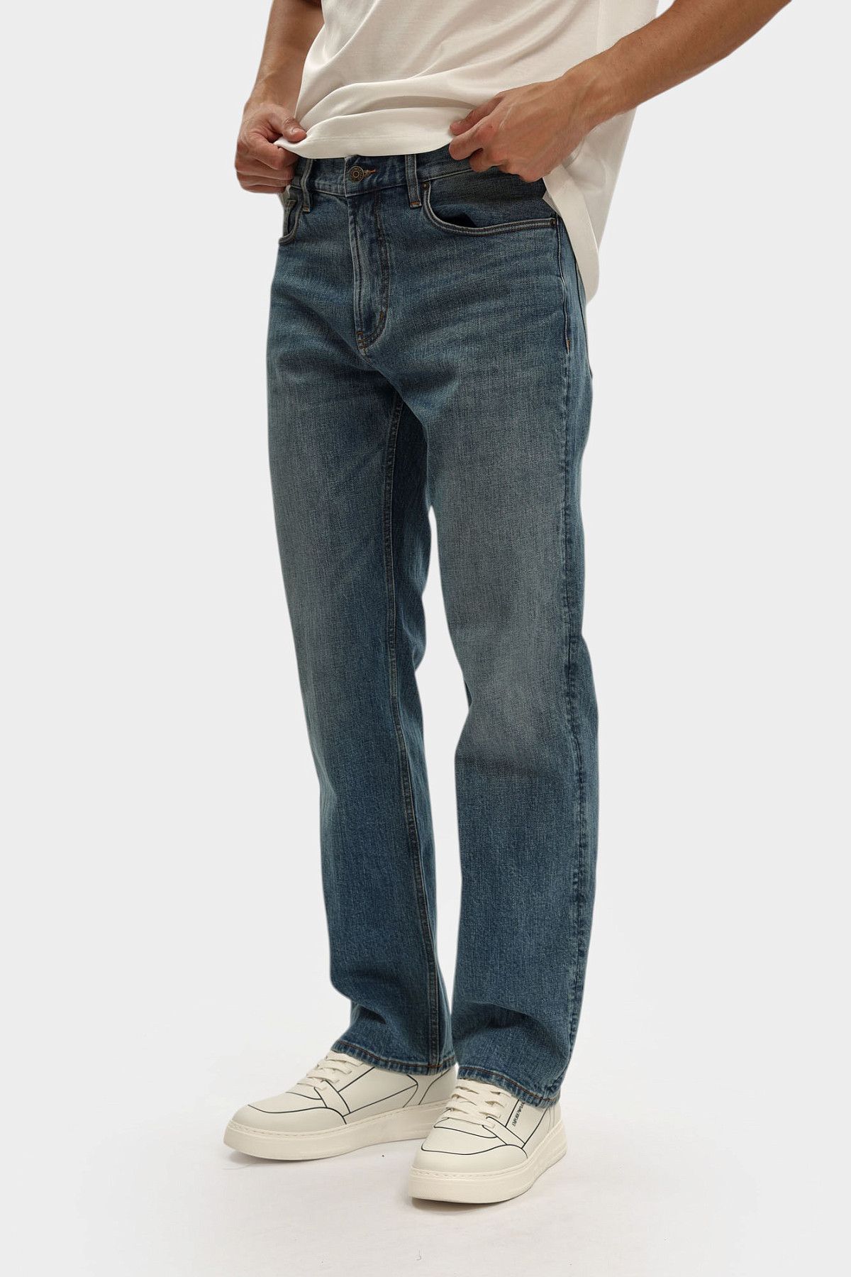 Джинсы Emporio Armani