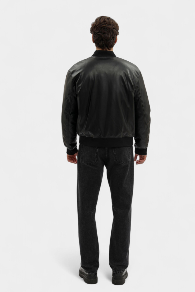 XM001104_AF16647 Бомбер Armani Exchange Черный