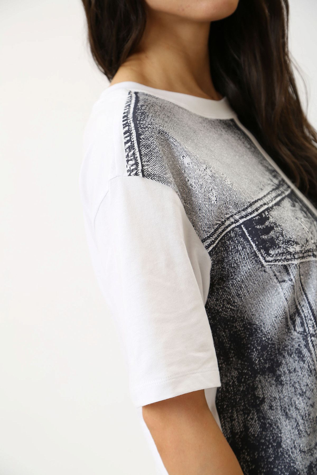 Футболка Armani Exchange Белый