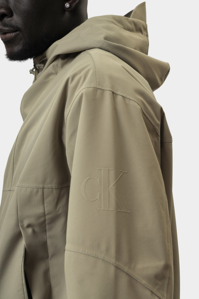 J30J326715 Ветровка Calvin Klein Jeans Бежевый