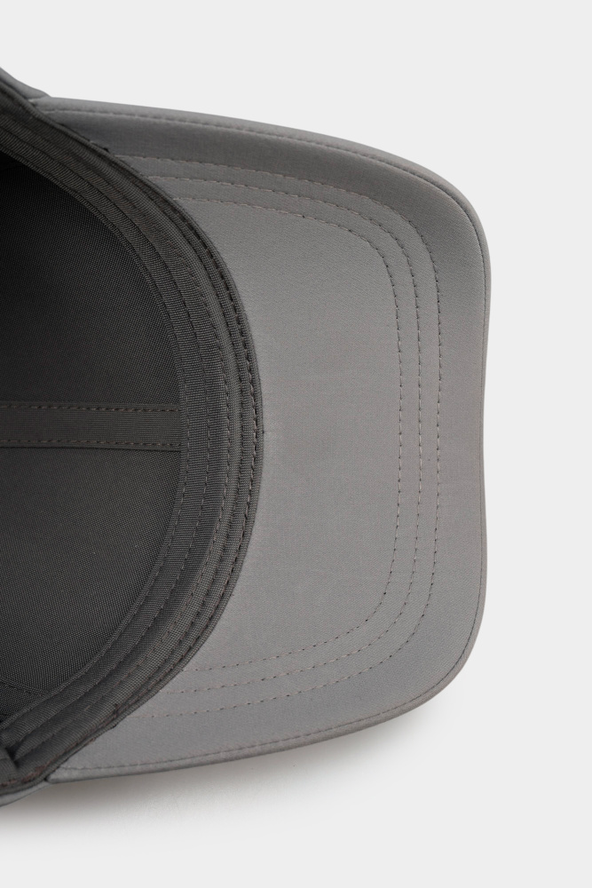 561124_805611 Кепка Karl Lagerfeld Серый