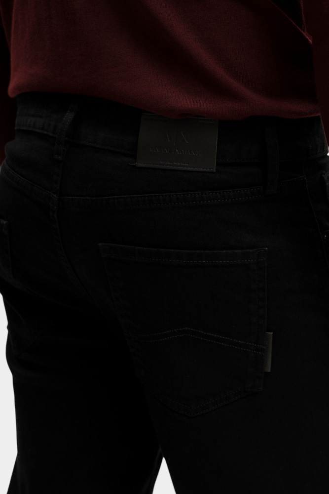 XM000069_AF18809 Джинсы Armani Exchange Черный
