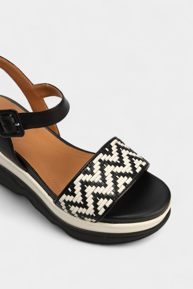 D55HBA0TC43C Босоножки  Geox Черный