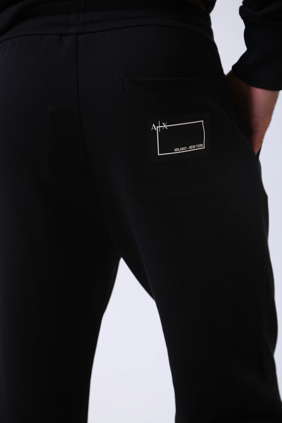 Брюки спортивные Armani Exchange Черный