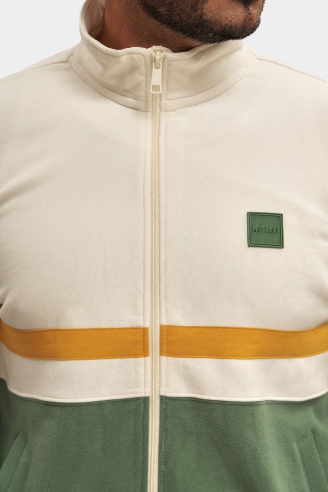 1016259 Толстовка Mustang Белый