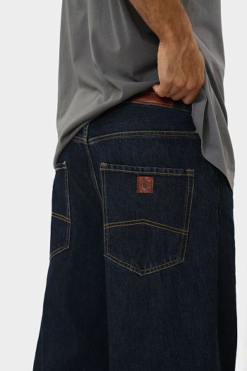 Джинсы прямые Armani Exchange - купить прямые джинсы Armani Exchange в интернет-магазине, цены в Москве и Краснодаре - Мёд