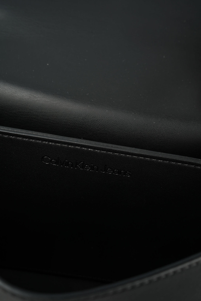 K60K612221 Сумка Calvin Klein Jeans Черный