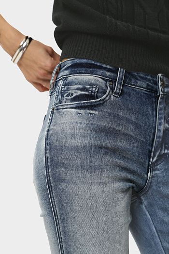 Armani Exchange