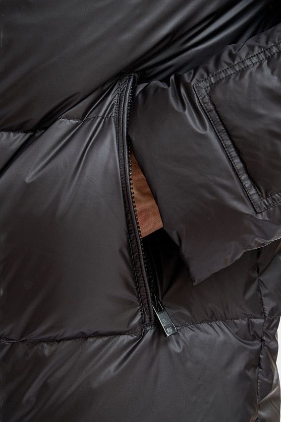 Пуховик The Hills Черный