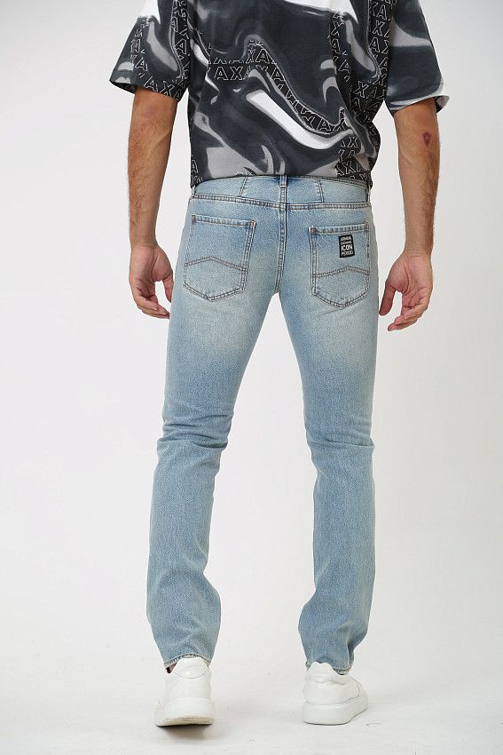 Джинсы Armani Exchange