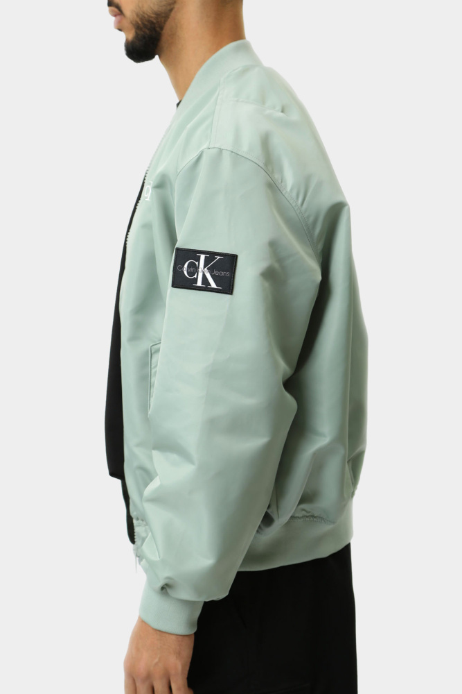 J30J325110 Бомбер Calvin Klein Jeans Зеленый
