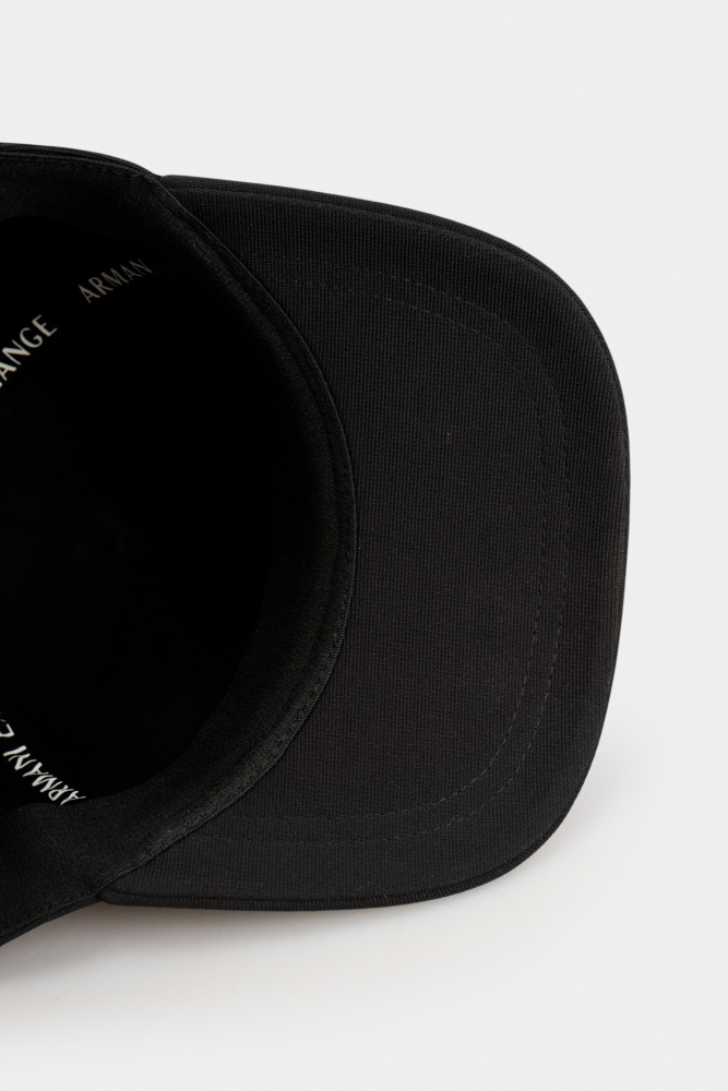 XM001555_AF13572 Кепка Armani Exchange Черный