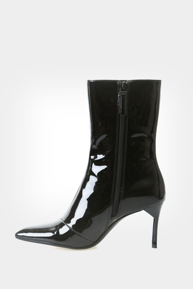 XDN037_XV885_00002 Ботильоны Armani Exchange Черный