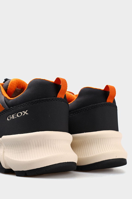 Кроссовки Geox
