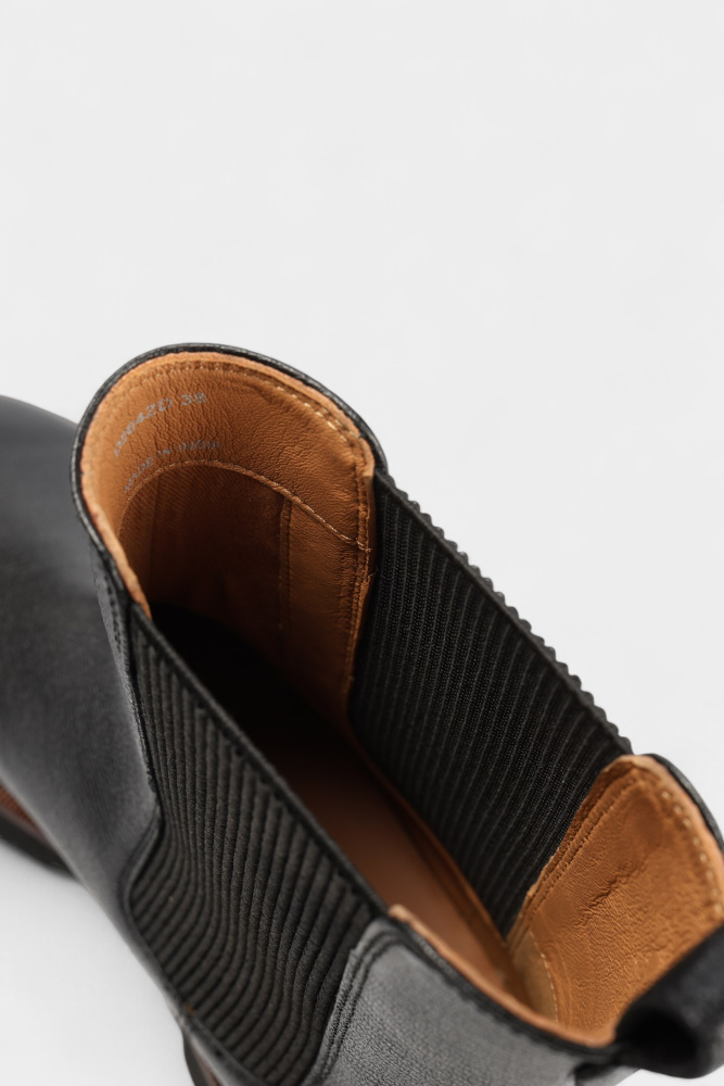 D564ZD00081 Челси Geox Черный