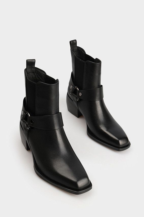 Челси Marc Cony