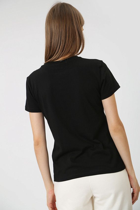 Футболка Armani Exchange Черный