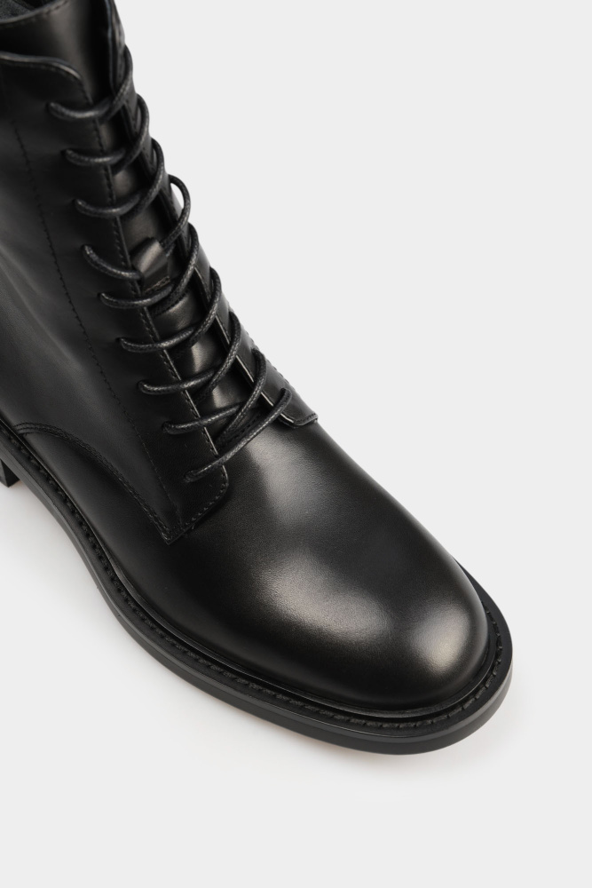 L25155-7 Ботинки Graciana Черный