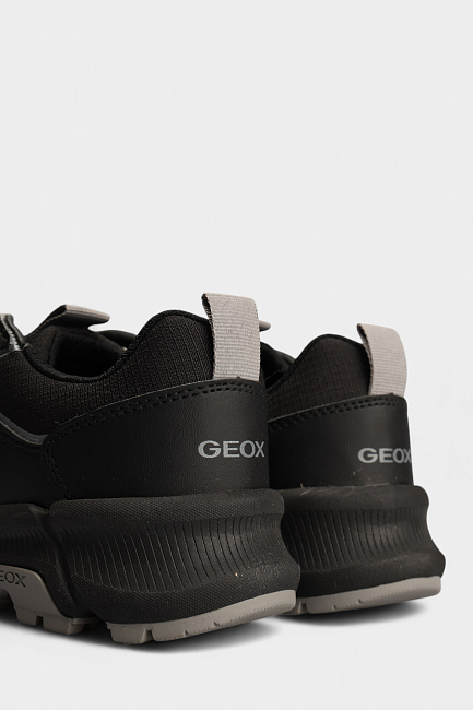 Кроссовки Geox