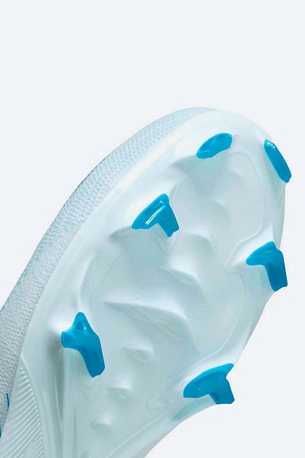 Бутсы Nike