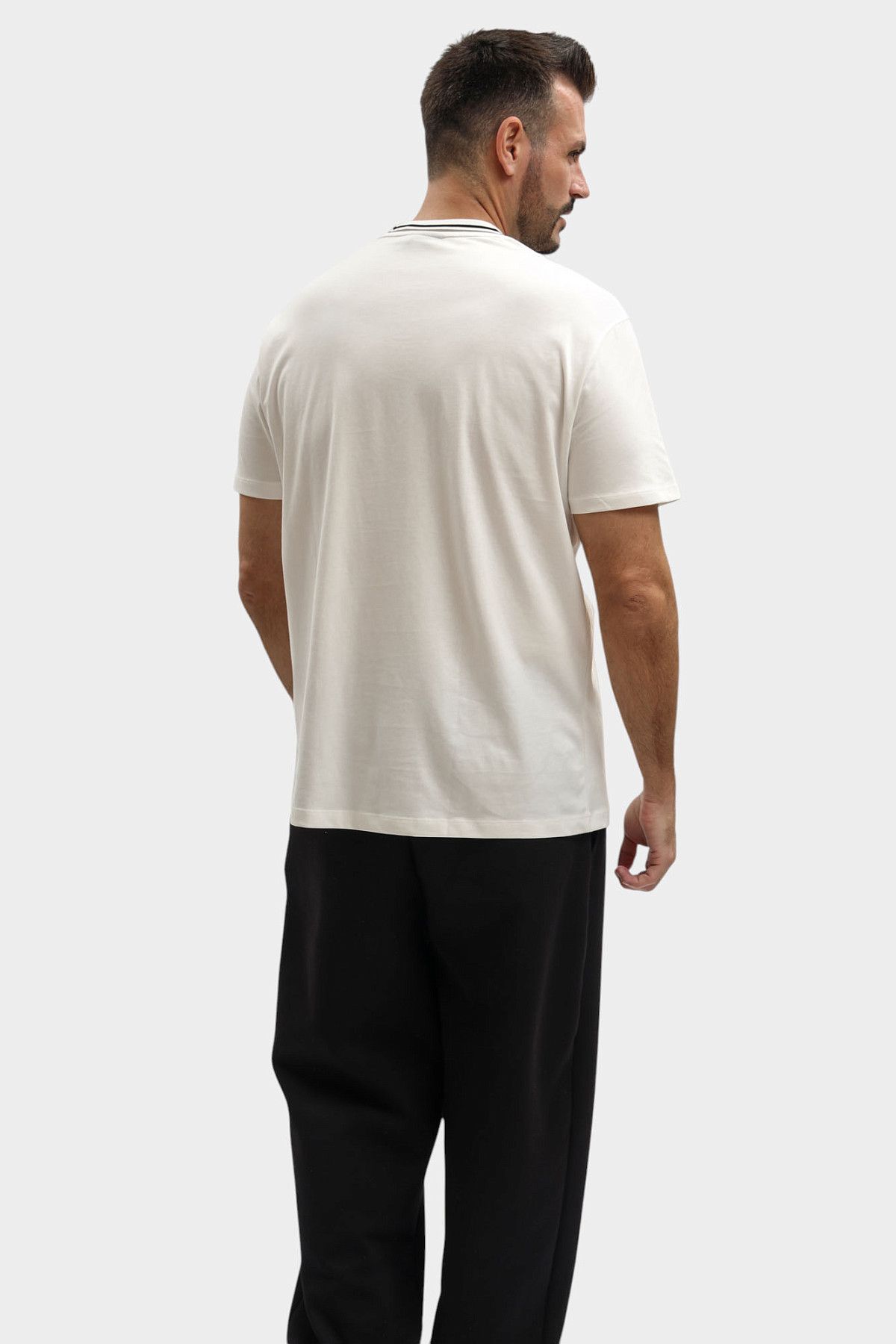 Футболка Armani Exchange Белый