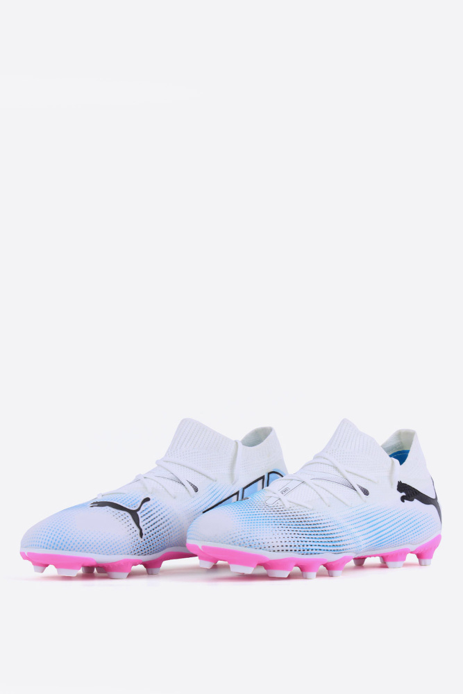 Футбольные бутсы Puma