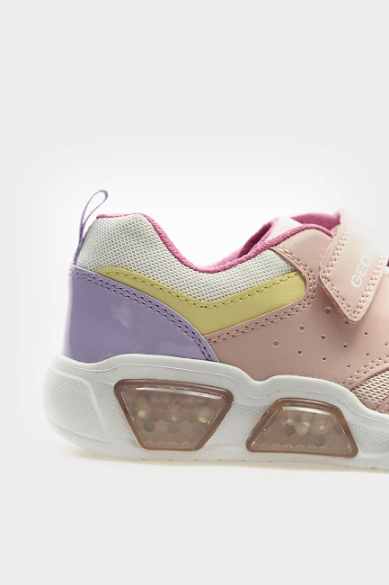 Кроссовки Geox