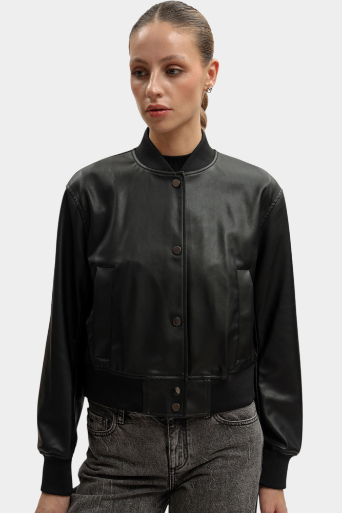 XW001432_AF16618 куртка кожаная armani exchange 