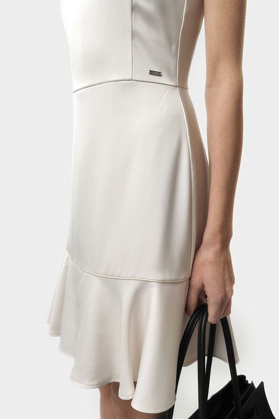 Платье Armani Exchange Белый