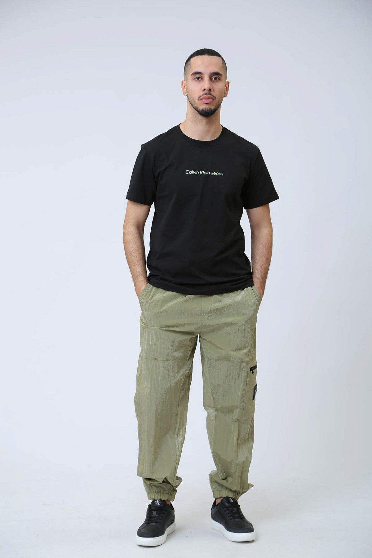 Брюки Calvin Klein Jeans Зеленый