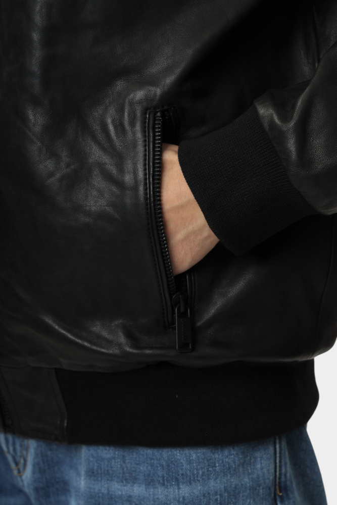 MU-M251-277 Куртка кожаная Mustang Черный