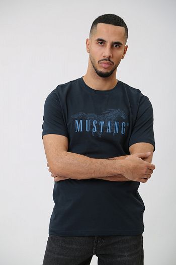 Футболка Mustang