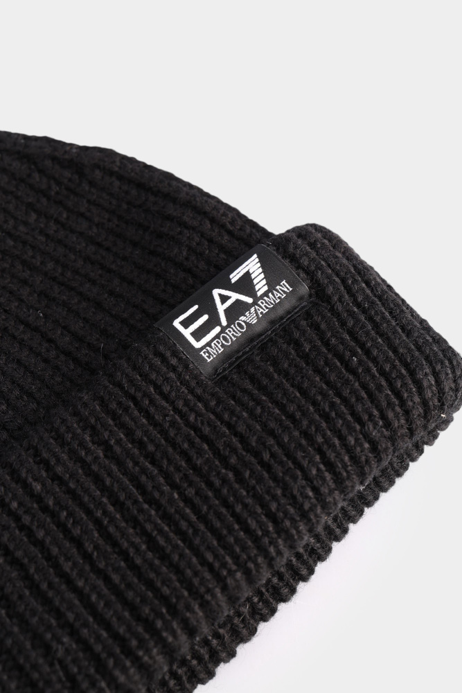 7X000313_AF18469 Шапка EA7 Черный